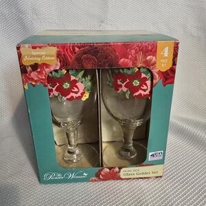 🍷 Pioneer Woman Holiday Edition Glasses